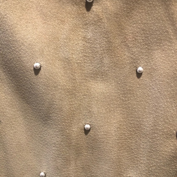 Danier Beige suede sleeveless dress with faux pearl accents. Size Large - Picture 4 of 4